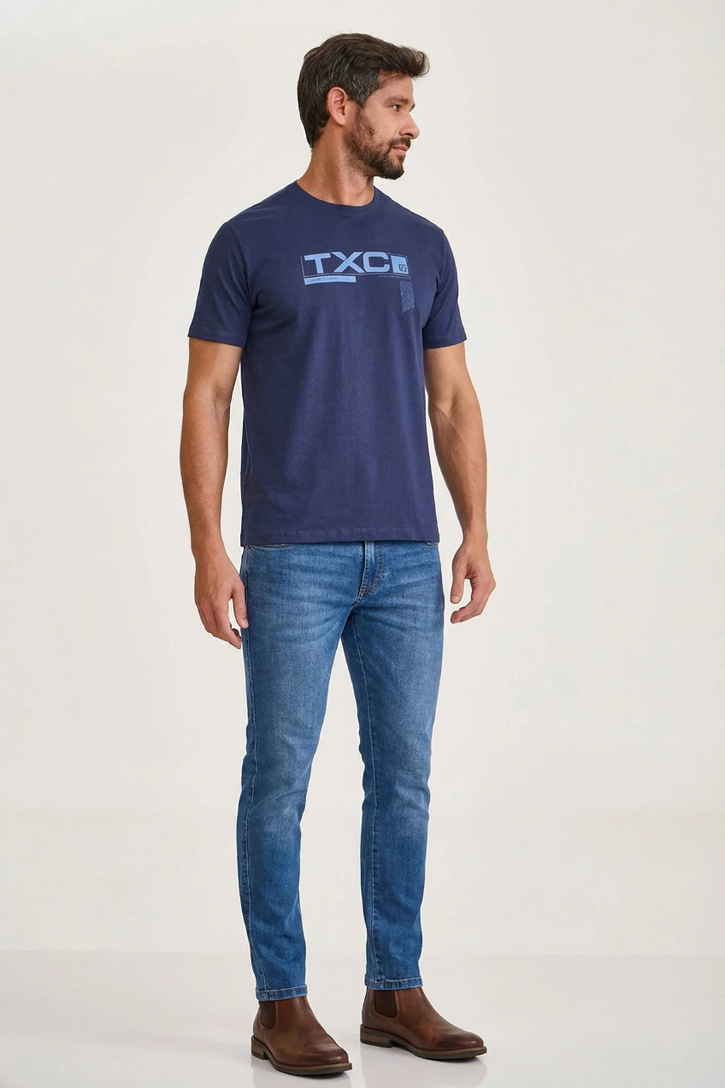 CAMISETA REGULAR MEIA MALHA PENTEADA
A REGULAR
ESTAMPADA 192705