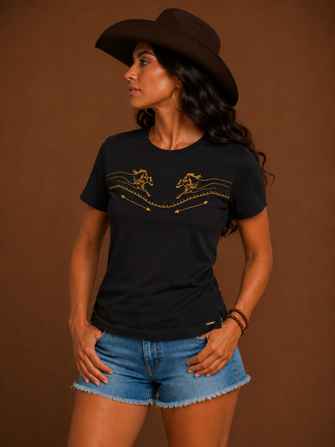 T-SHIRT FEMININA BORDADA BUPHALLOS Ref.: BPL1924